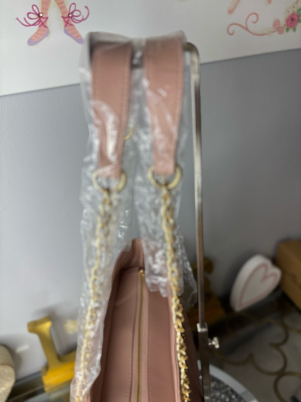 Badgley Mischka quilted chain strap tote bag in blush NWT - Picture 10 of 14